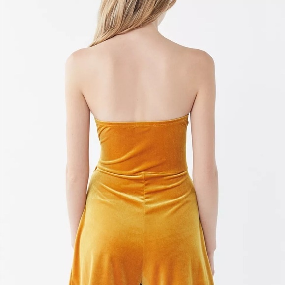Urban Outfitters UO Maddie Velvet Tie-Front Romper - Picture 3 of 9